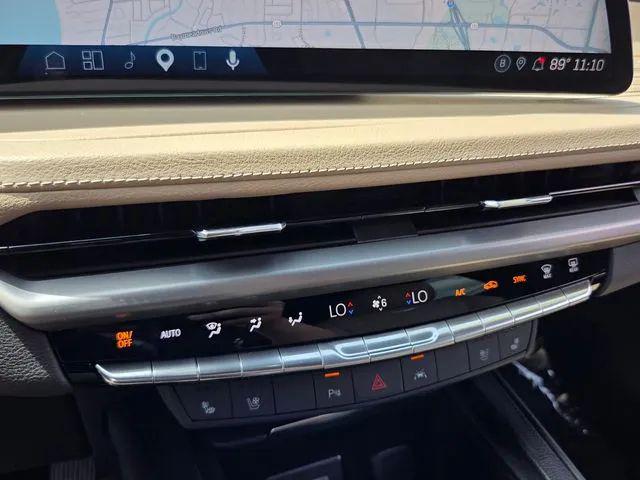 2024 Cadillac XT4 AWD Premium Luxury