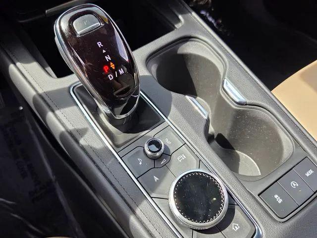 2024 Cadillac XT4 AWD Premium Luxury