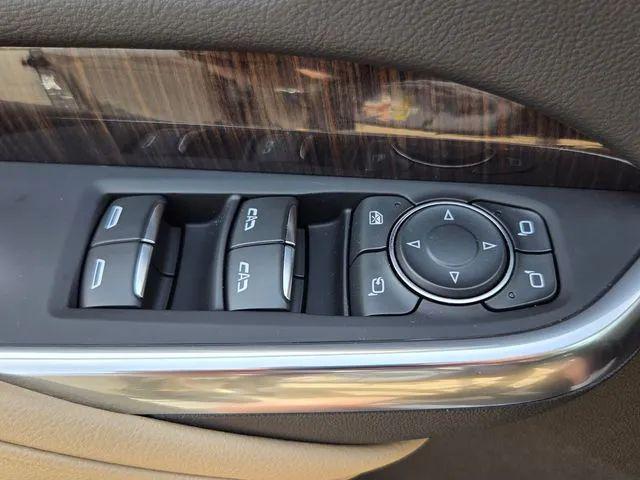2024 Cadillac XT4 AWD Premium Luxury