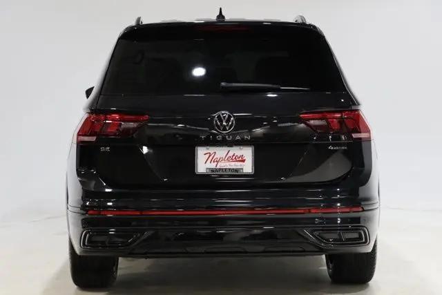 2024 Volkswagen Tiguan 2.0T SE R-Line Black