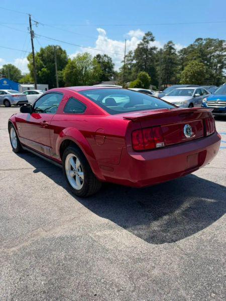 2008 Ford Mustang V6 Deluxe