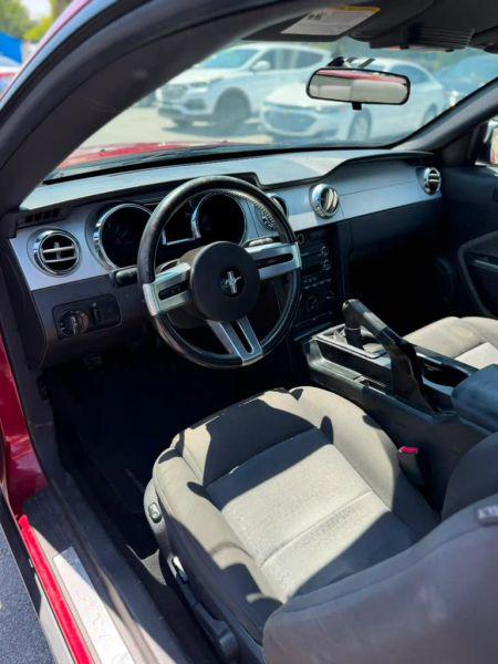2008 Ford Mustang V6 Deluxe