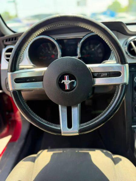 2008 Ford Mustang V6 Deluxe