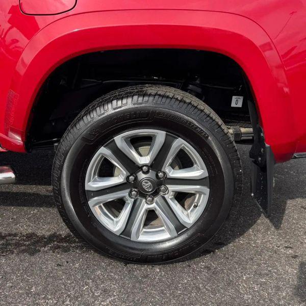 2017 Toyota Tacoma Limited