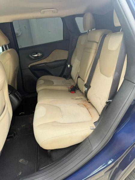 2016 Jeep Cherokee Sport