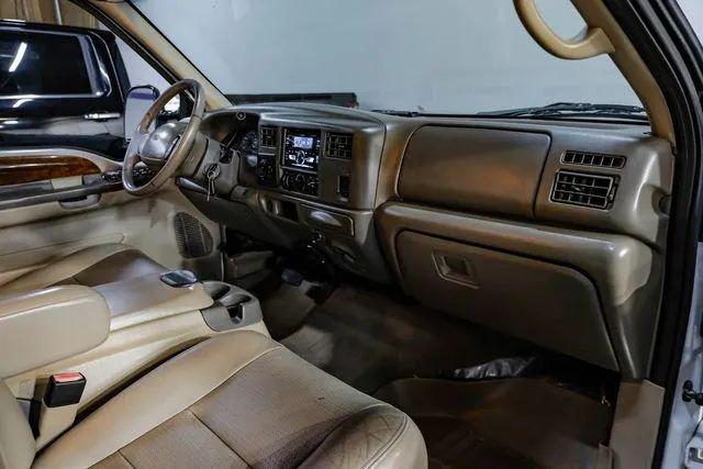 2002 Ford F-350 Base