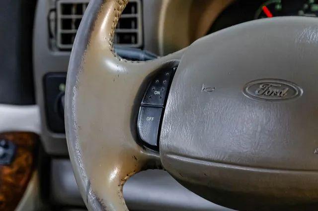 2002 Ford F-350 Base