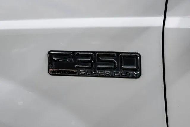 2002 Ford F-350 Base