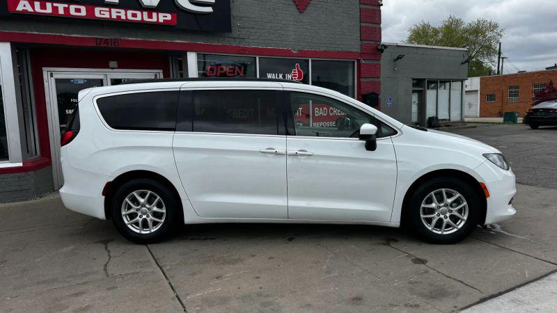 2020 Chrysler Voyager LXI