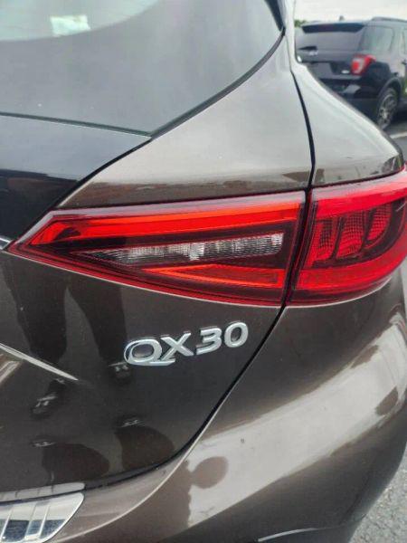 2019 INFINITI QX30 LUXE
