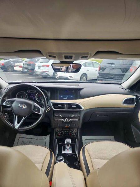 2019 INFINITI QX30 LUXE