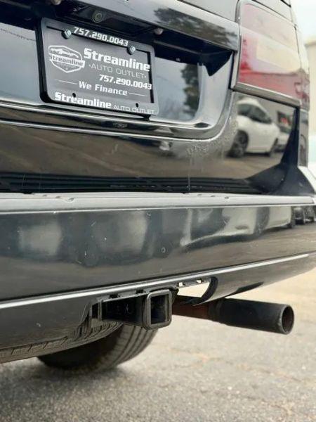 2008 Lincoln Navigator Base