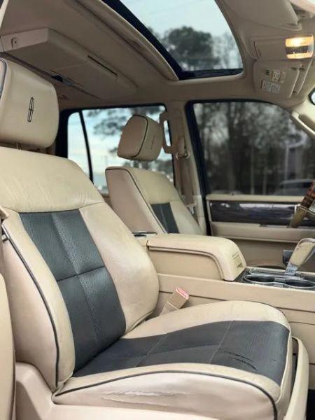 2008 Lincoln Navigator Base