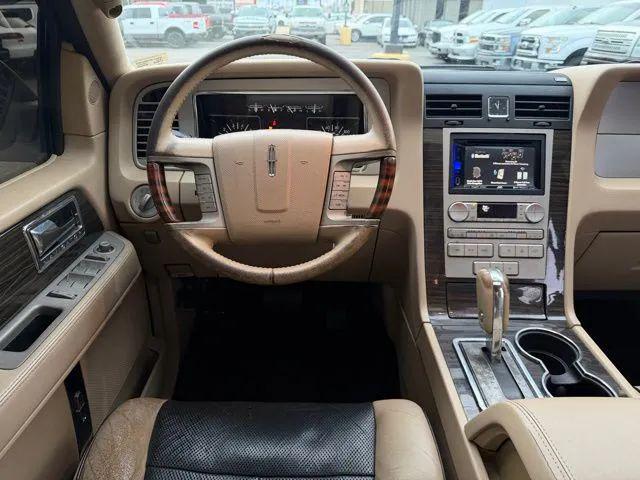 2008 Lincoln Navigator Base
