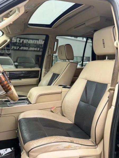 2008 Lincoln Navigator Base