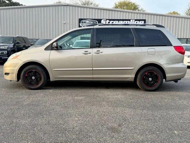 2008 Toyota Sienna CE