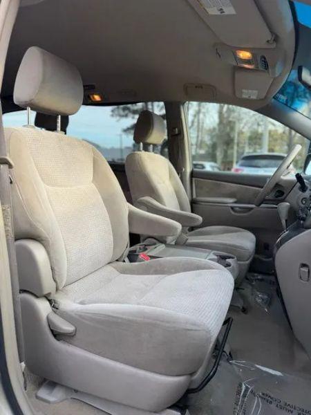 2008 Toyota Sienna CE