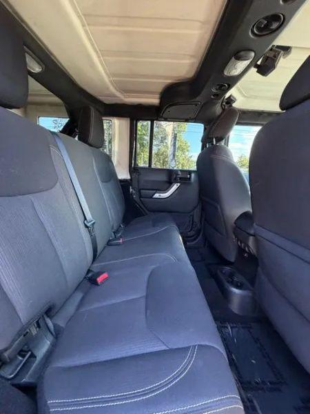 2015 Jeep Wrangler Unlimited Sahara