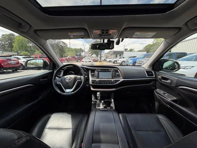 2016 Toyota Highlander Limited Platinum V6