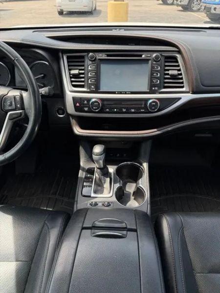 2016 Toyota Highlander Limited Platinum V6
