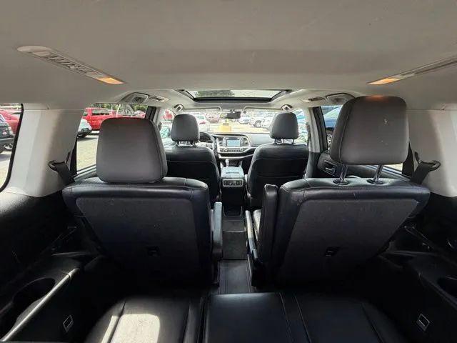 2016 Toyota Highlander Limited Platinum V6