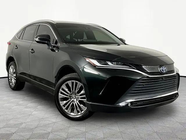 2022 Toyota Venza LE