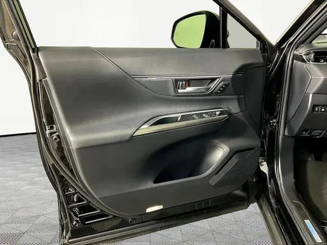 2022 Toyota Venza LE