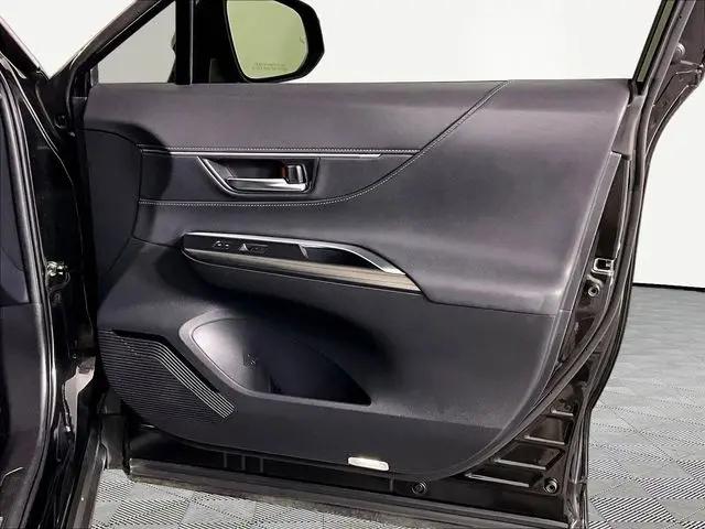 2022 Toyota Venza LE