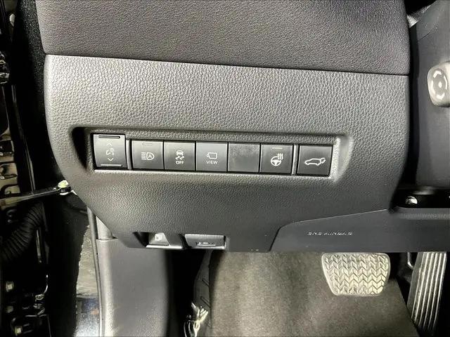 2022 Toyota Venza LE