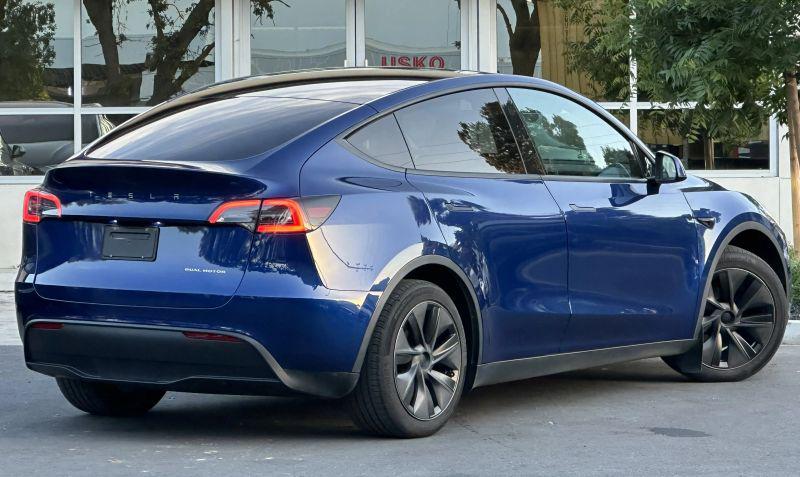 2024 Tesla Model Y Long Range Dual Motor All-Wheel Drive