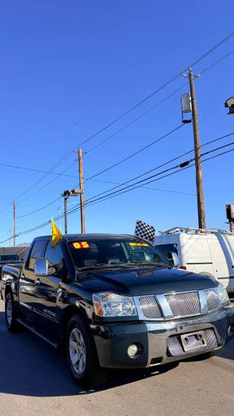 2005 Nissan Titan LE