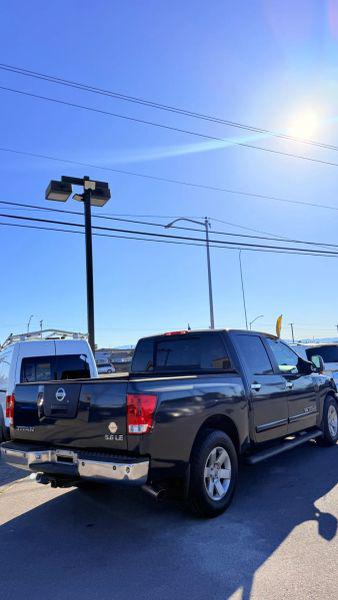 2005 Nissan Titan LE