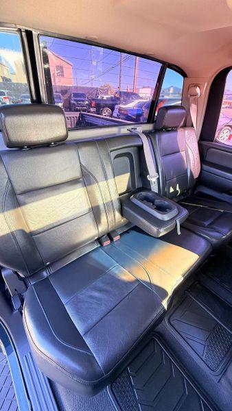 2005 Nissan Titan LE