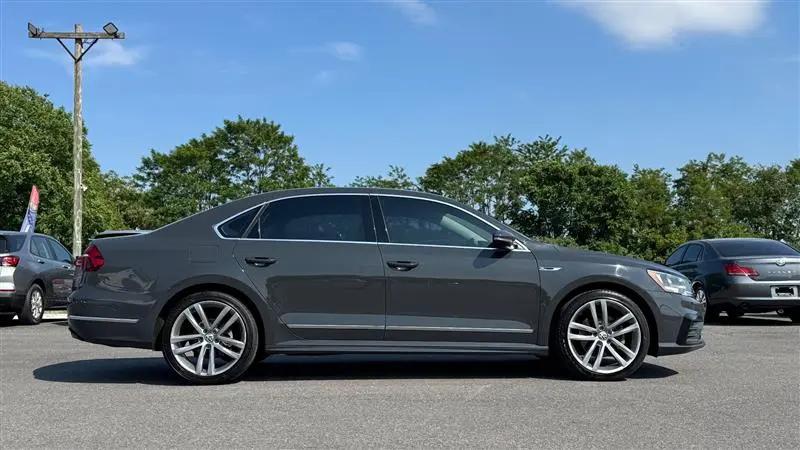2017 Volkswagen Passat 1.8T R-Line