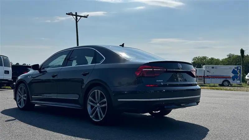 2017 Volkswagen Passat 1.8T R-Line