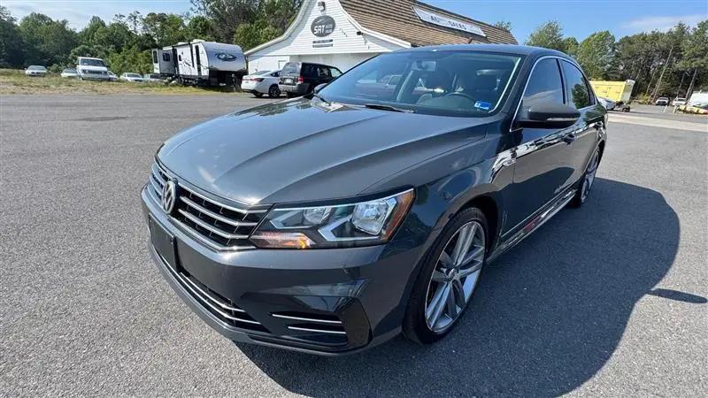 2017 Volkswagen Passat 1.8T R-Line