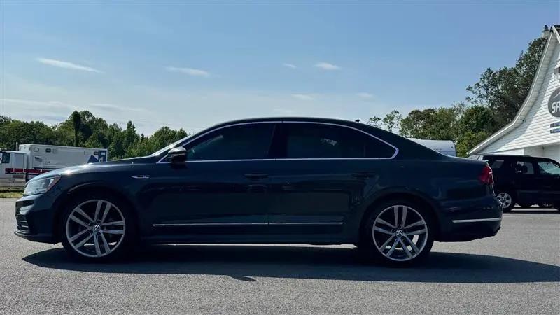 2017 Volkswagen Passat 1.8T R-Line