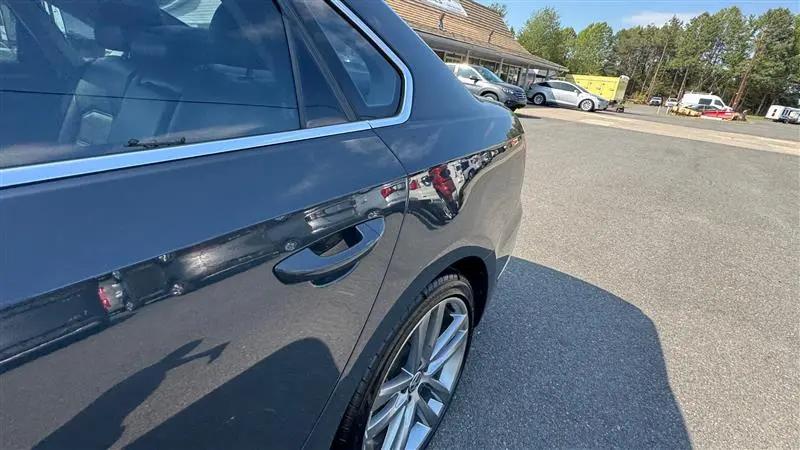2017 Volkswagen Passat 1.8T R-Line