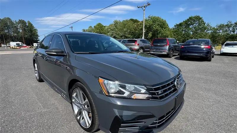 2017 Volkswagen Passat 1.8T R-Line