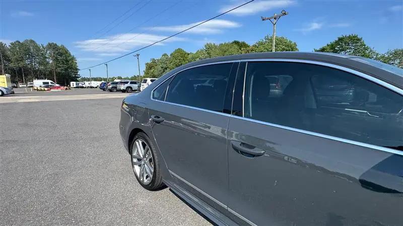 2017 Volkswagen Passat 1.8T R-Line