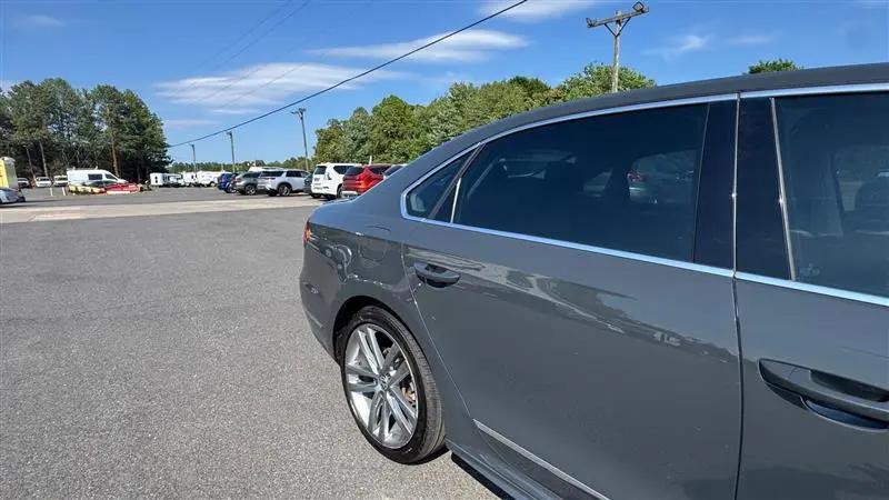 2017 Volkswagen Passat 1.8T R-Line