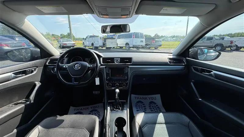 2017 Volkswagen Passat 1.8T R-Line