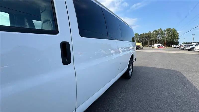 2017 Chevrolet Express LS