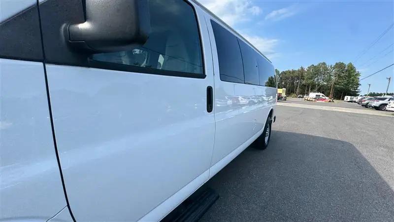 2017 Chevrolet Express LS