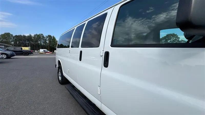 2017 Chevrolet Express LS