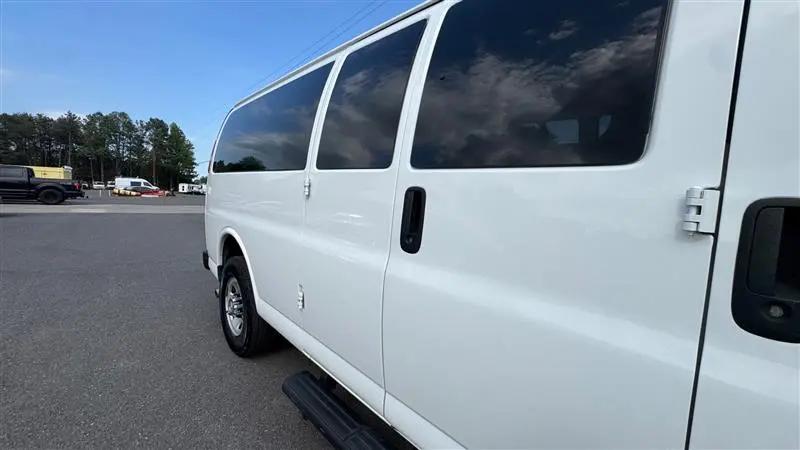 2017 Chevrolet Express LS