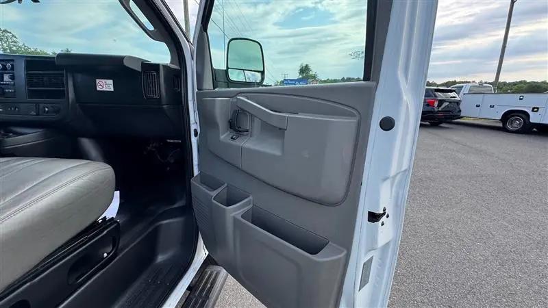 2017 Chevrolet Express LS