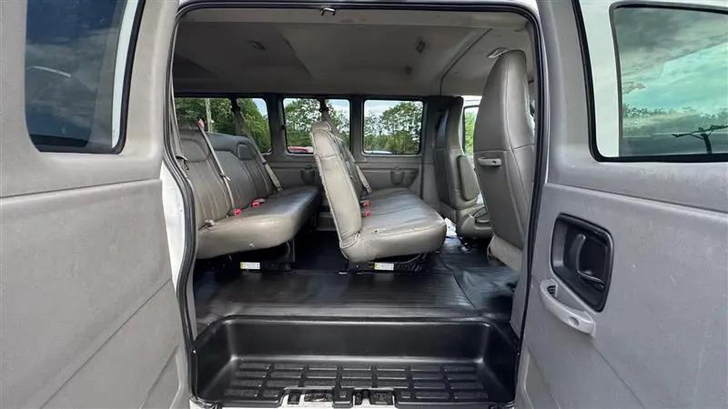 2017 Chevrolet Express LS