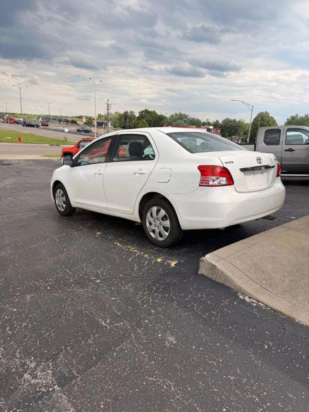 2010 Toyota Yaris Base