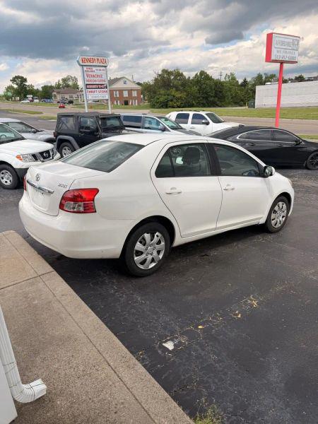 2010 Toyota Yaris Base